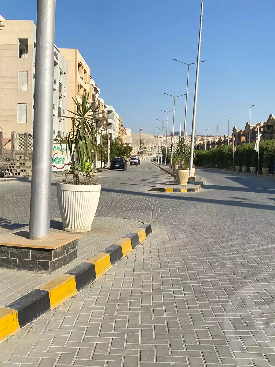 https://aqarmap.com.eg/ar/listing/6484752-for-sale-cairo-el-sheikh-zayed-city-compounds
