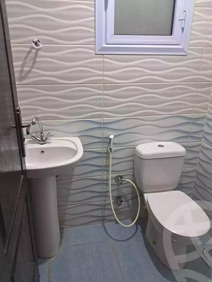 https://aqarmap.com.eg/ar/listing/6487993-for-rent-alexandria-ganaklis