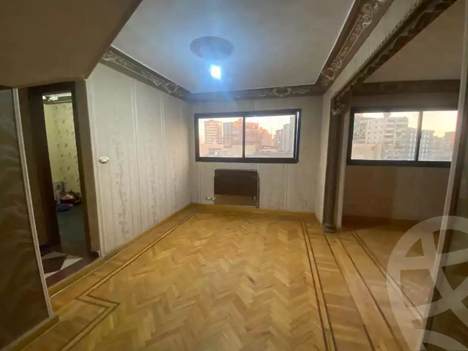 https://aqarmap.com.eg/en/listing/6493061-for-sale-alexandria-ganaklis