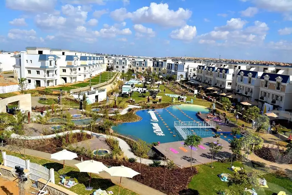 https://aqarmap.com.eg/ar/listing/6493108-for-rent-cairo-6th-of-october-compounds-mountain-view-chillout-park-mountain-view-lakeside
