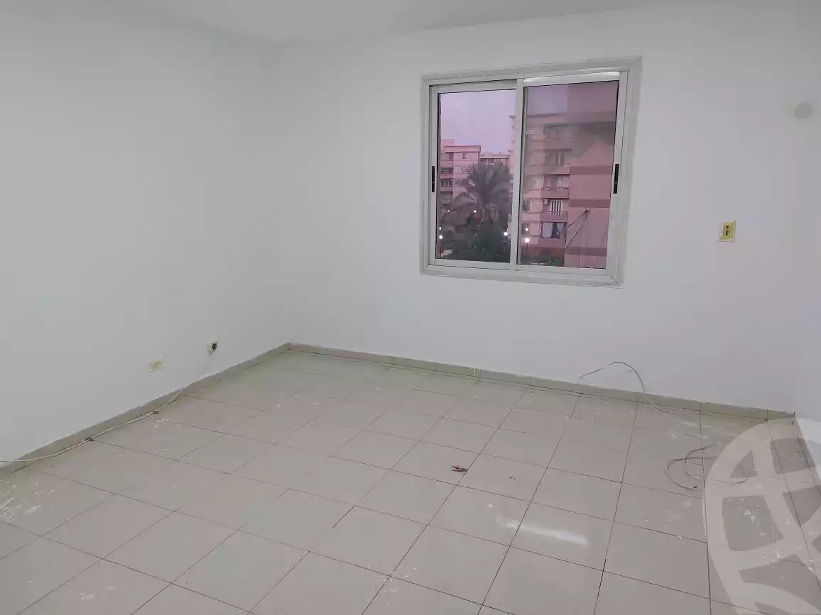 https://aqarmap.com.eg/en/listing/6495317-for-sale-cairo-new-cairo-lrhb-city-mtdd-lrhb-phase-9