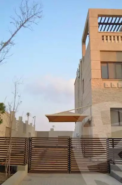 https://aqarmap.com.eg/en/listing/6495629-for-sale-cairo-el-sheikh-zayed-city-compounds-greens