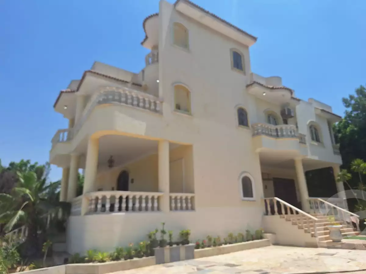 https://aqarmap.com.eg/en/listing/6497137-for-sale-cairo-el-sheikh-zayed-city-lshykh-zyd-ljdyd-el-reef-el-oroby