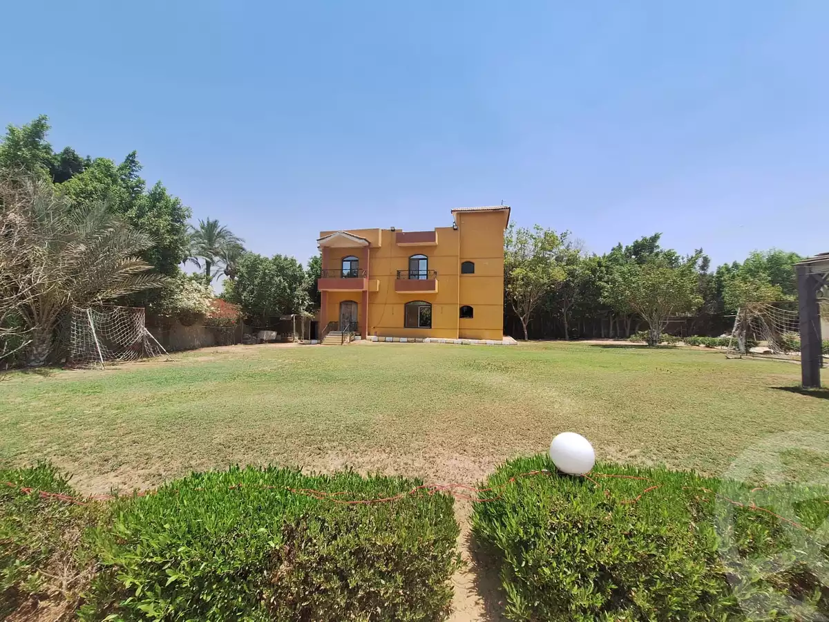 https://aqarmap.com.eg/en/listing/6497137-for-sale-cairo-el-sheikh-zayed-city-lshykh-zyd-ljdyd-el-reef-el-oroby