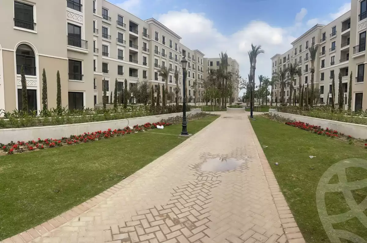 https://aqarmap.com.eg/en/listing/6497879-for-sale-cairo-el-sheikh-zayed-city-compounds-kmbwnd-fyldj-wyst-dr-llttwyr
