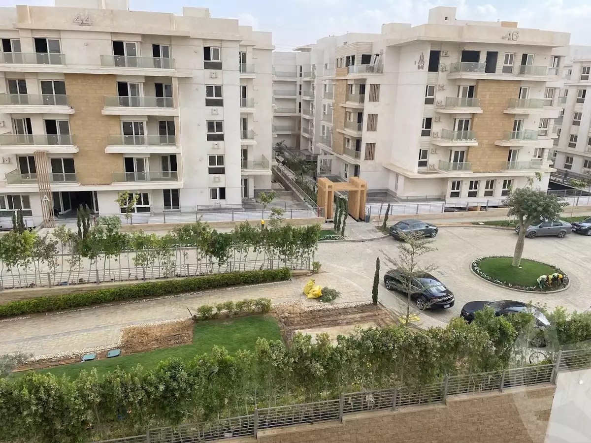 https://aqarmap.com.eg/en/listing/6498496-for-sale-cairo-new-cairo-compounds-mwntn-fyw-y-syty-club-park-mountain-view-icity