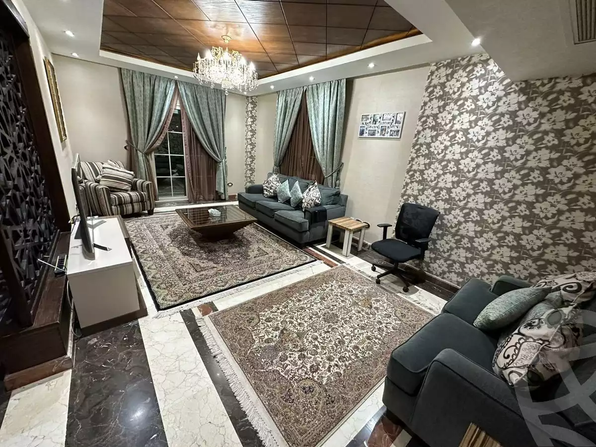 https://aqarmap.com.eg/ar/listing/6501153-for-sale-cairo-el-sheikh-zayed-city-el-hay-elsabeaa-lhy-lsb