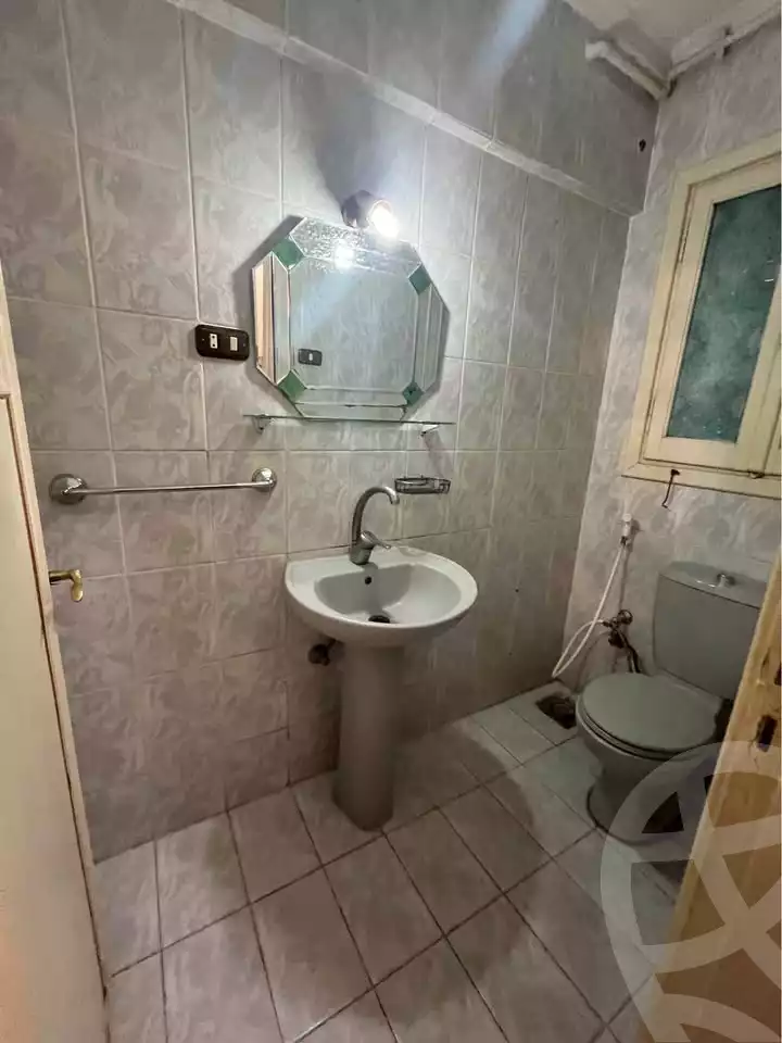 https://aqarmap.com.eg/en/listing/6501544-for-rent-alexandria-ganaklis