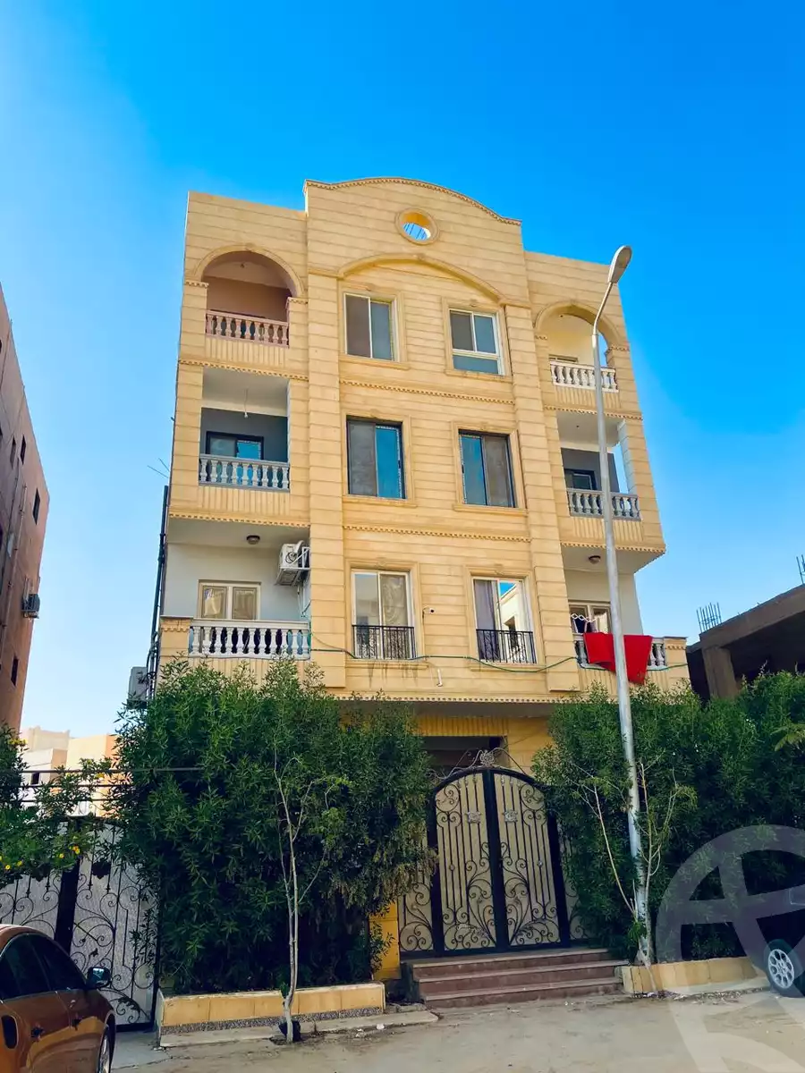 https://aqarmap.com.eg/en/listing/6502436-for-sale-cairo-6th-of-october-el-tawsaat-el-shamalya-hy-2000-qt