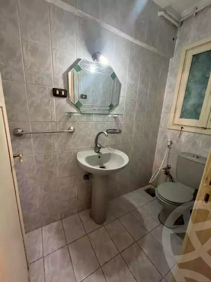 https://aqarmap.com.eg/en/listing/6503707-for-rent-alexandria-ganaklis