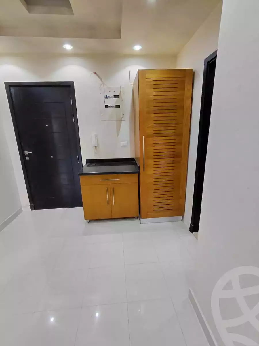 https://aqarmap.com.eg/en/listing/6503861-for-rent-cairo-el-sheikh-zayed-city-compounds-dh-drys