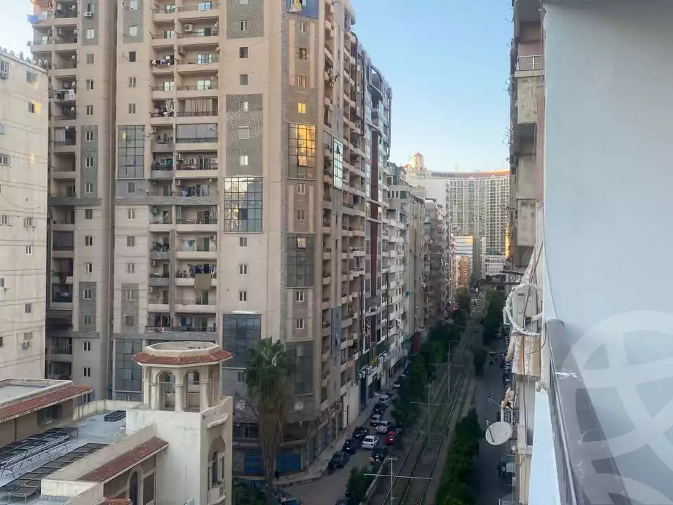 https://aqarmap.com.eg/en/listing/6509189-for-sale-alexandria-ganaklis