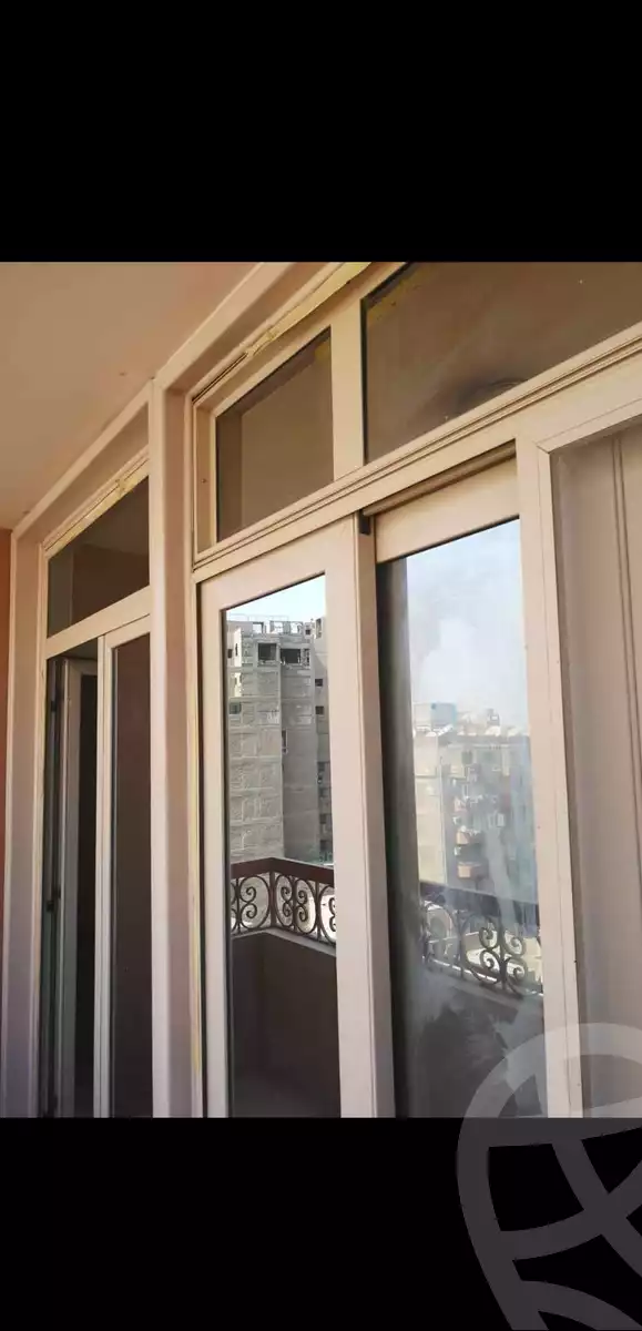 https://aqarmap.com.eg/en/listing/6509722-for-rent-asyut-asyut-city-yousri-ragheb-st