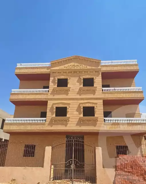 https://aqarmap.com.eg/en/listing/6516161-for-sale-cairo-badr-city-hai-el-ashgar-featured-neighborhood