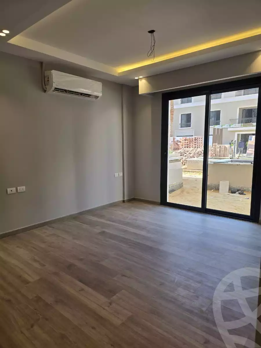 https://aqarmap.com.eg/en/listing/6517452-for-sale-cairo-el-sheikh-zayed-city-compounds-kmbwnd-fyldj-wyst-dr-llttwyr