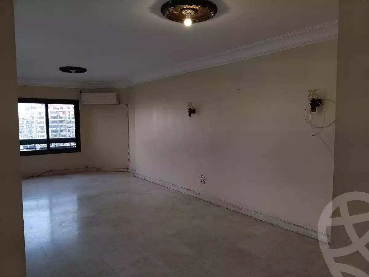 https://aqarmap.com.eg/ar/listing/6520356-for-rent-cairo-nasr-city-8th-zone-abd-el-hameed-lotfy-st