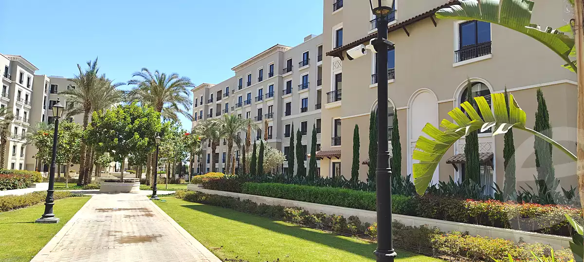 https://aqarmap.com.eg/en/listing/6521514-for-sale-cairo-el-sheikh-zayed-city-compounds-kmbwnd-fyldj-wyst-dr-llttwyr