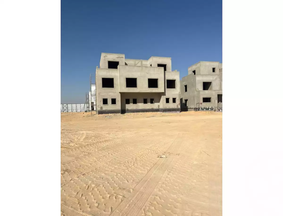 https://aqarmap.com.eg/en/listing/6521748-for-sale-cairo-el-sheikh-zayed-city-lshykh-zyd-ljdyd-naia-west