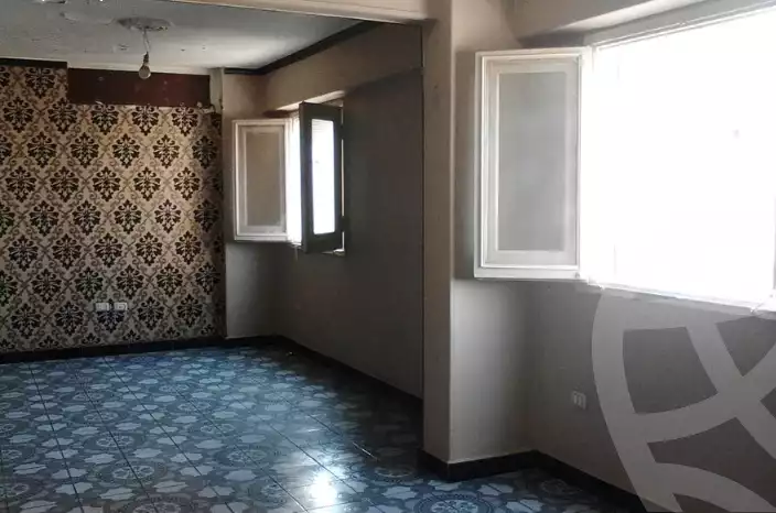 https://aqarmap.com.eg/ar/listing/6523389-for-rent-cairo-shoubra-corniche-el-nile-st