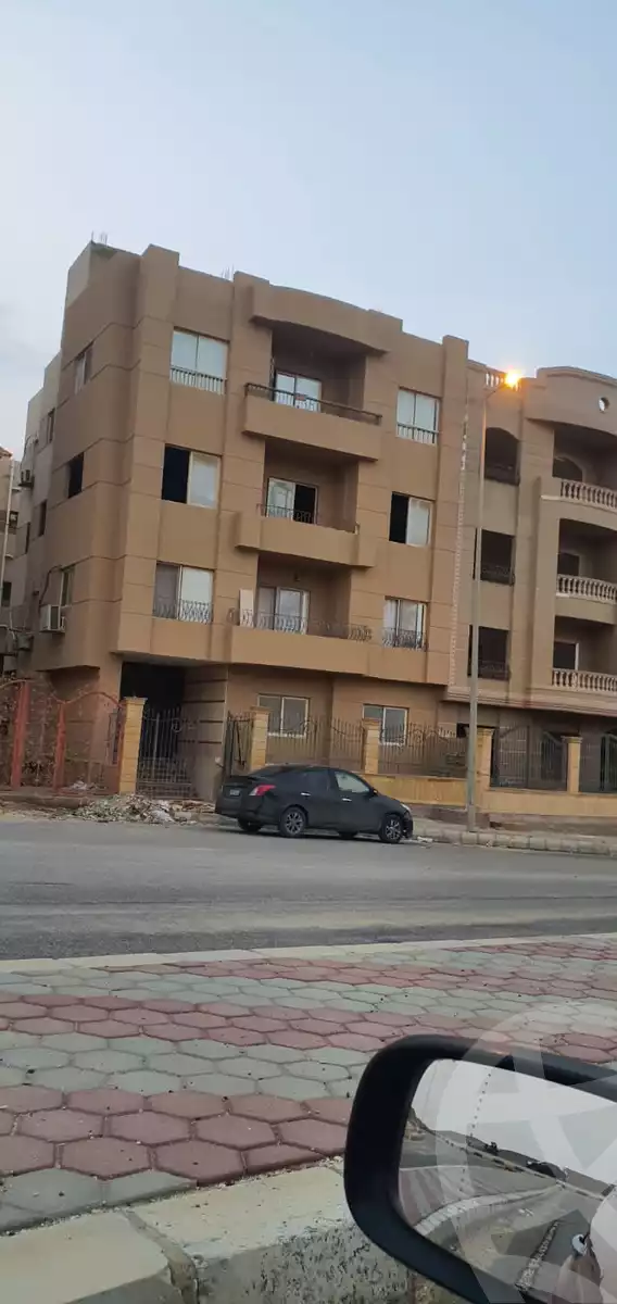 https://aqarmap.com.eg/en/listing/6524108-for-sale-cairo-new-cairo-south-investors-zizinia-st