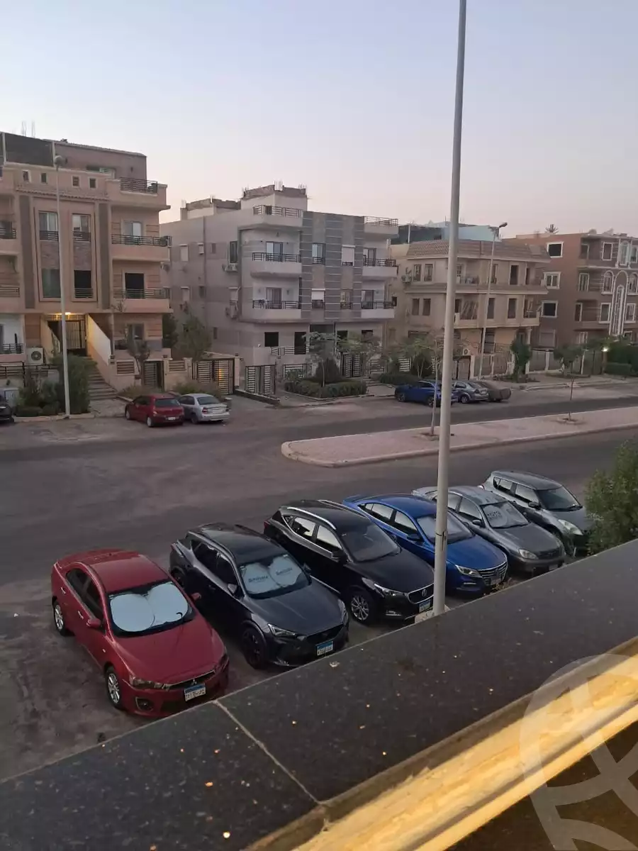https://aqarmap.com.eg/ar/listing/6524991-for-sale-cairo-el-sheikh-zayed-city-el-hay-elthamen-area-2