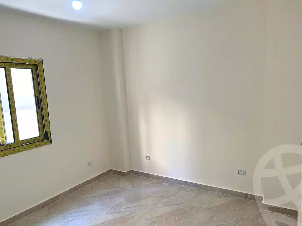https://aqarmap.com.eg/en/listing/6525778-for-sale-cairo-el-sheikh-zayed-city-el-hay-elsabeaa-lbstn