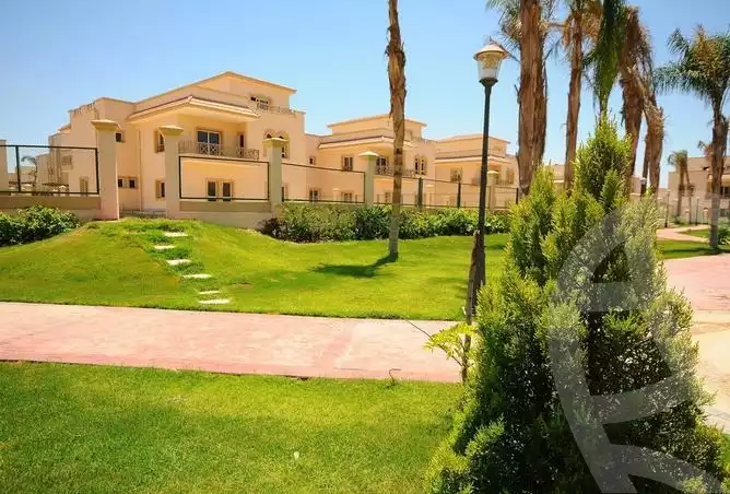 https://aqarmap.com.eg/en/listing/6526468-for-sale-cairo-el-sheikh-zayed-city-compounds-greens