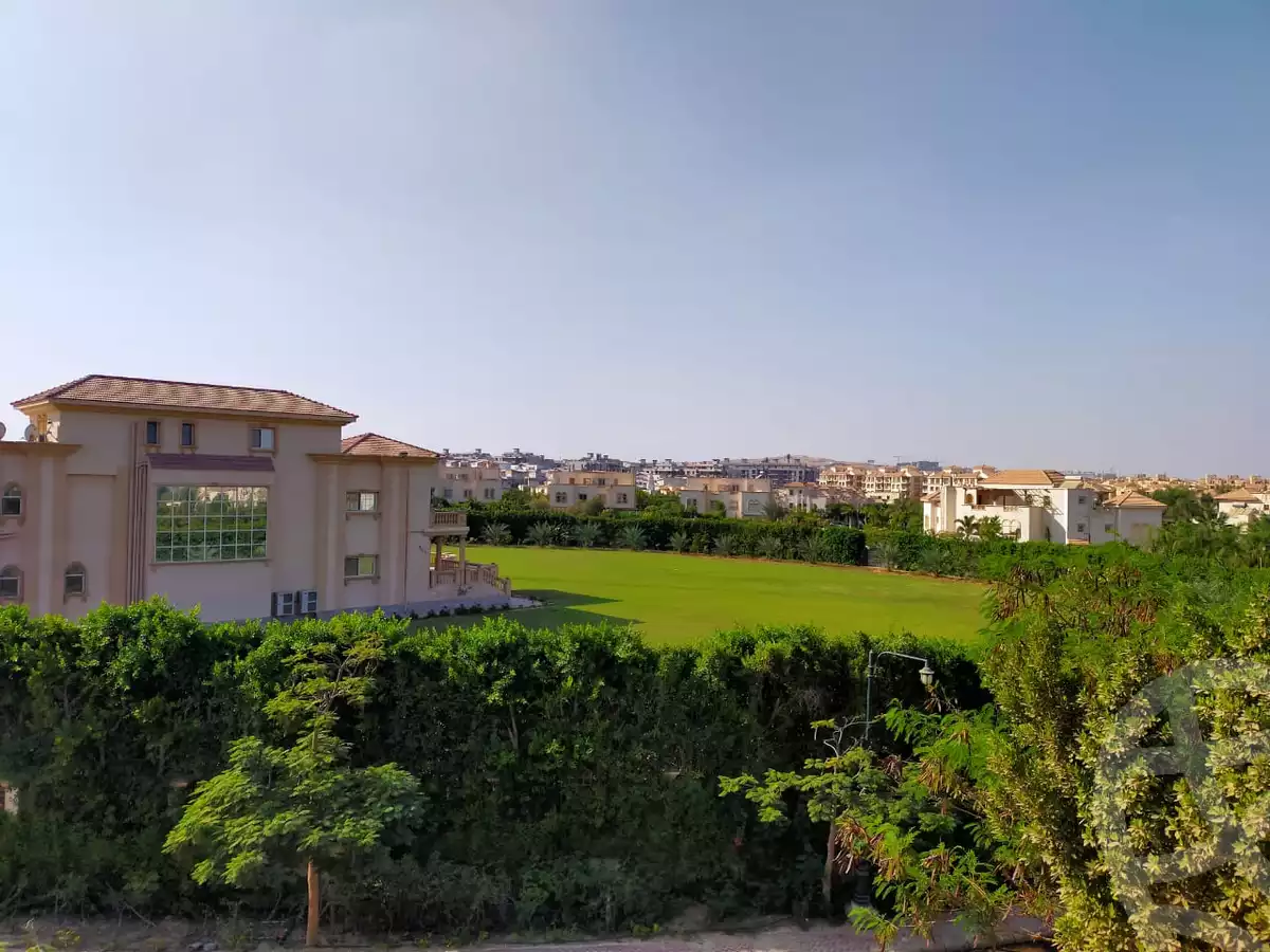 https://aqarmap.com.eg/en/listing/6526468-for-sale-cairo-el-sheikh-zayed-city-compounds-greens