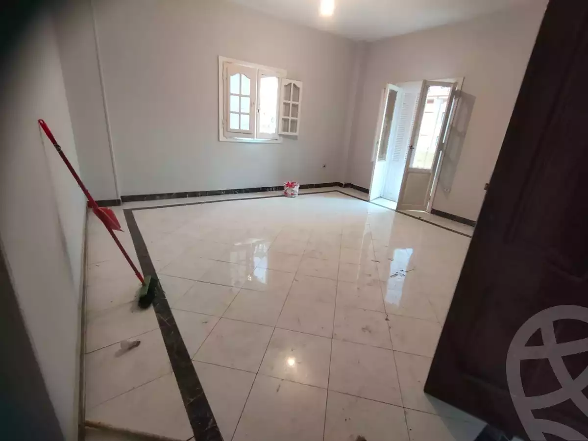 https://aqarmap.com.eg/ar/listing/6528036-for-rent-cairo-new-cairo-first-settlement-neighbourhood-10-el-shaheed-abdul-fattah-ahmed-st
