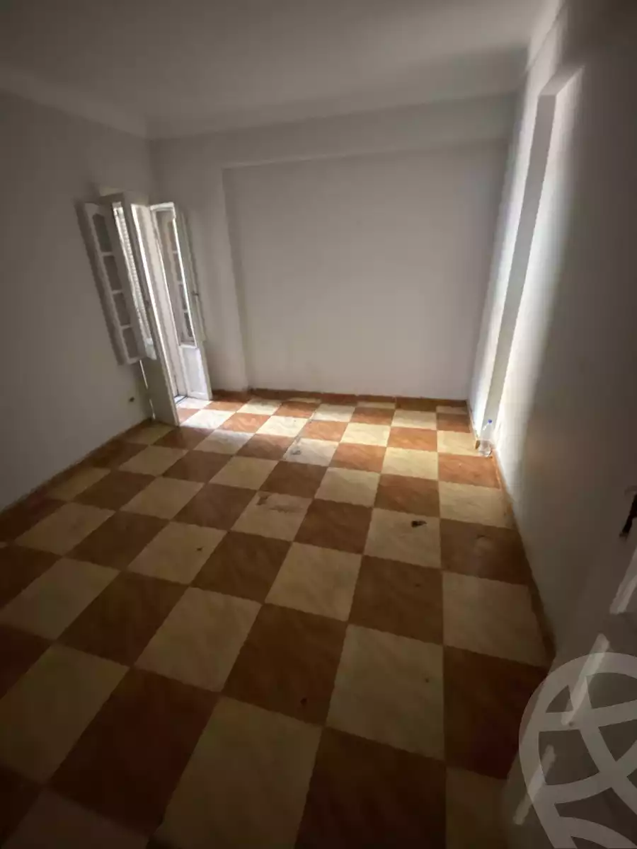 https://aqarmap.com.eg/en/listing/6528579-for-rent-alexandria-el-mandara-alex-el-mandara-bahri-sidi-kamal-st