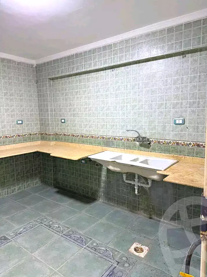 https://aqarmap.com.eg/ar/listing/6530111-for-sale-alexandria-alexandria-marsa-matrouh-rd