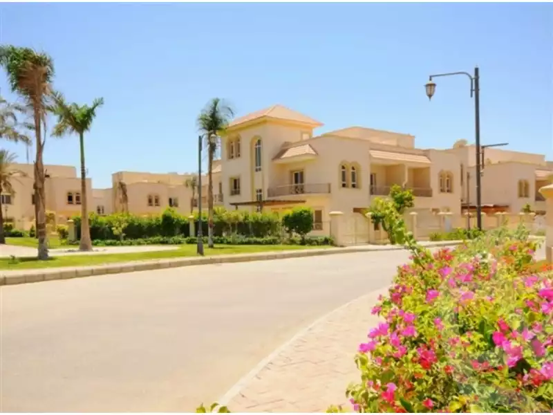 https://aqarmap.com.eg/en/listing/6530222-for-sale-cairo-el-sheikh-zayed-city-compounds-greens