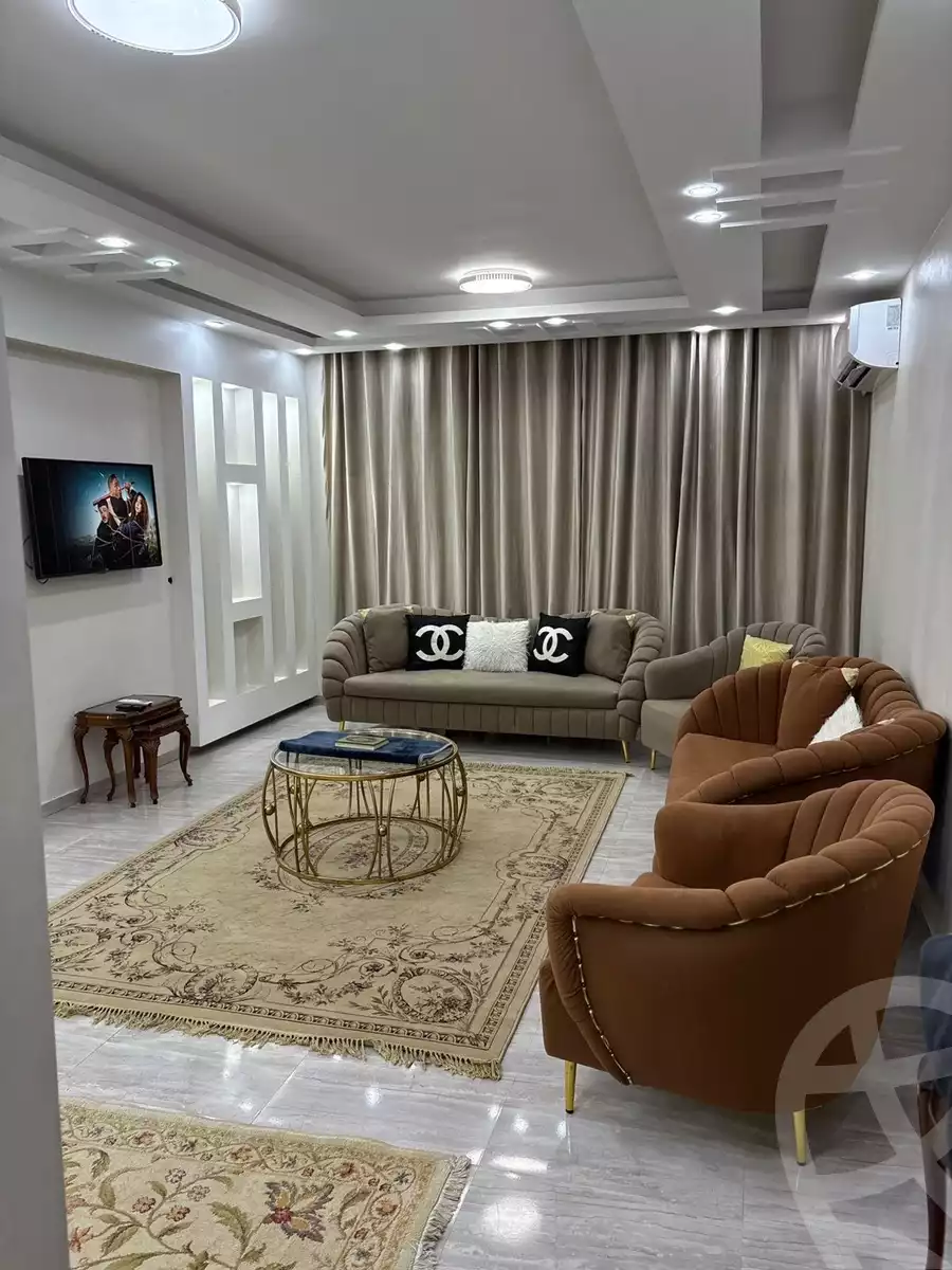 https://aqarmap.com.eg/ar/listing/6532732-for-rent-cairo-6th-of-october-compounds-jn-ktwbr