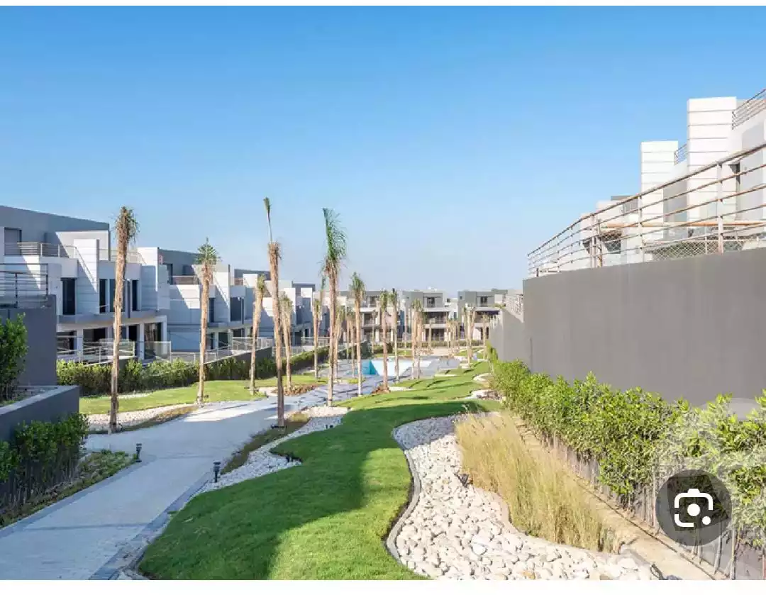 https://aqarmap.com.eg/ar/listing/6537798-for-sale-cairo-el-sheikh-zayed-city-compounds-el-patio-zahraa
