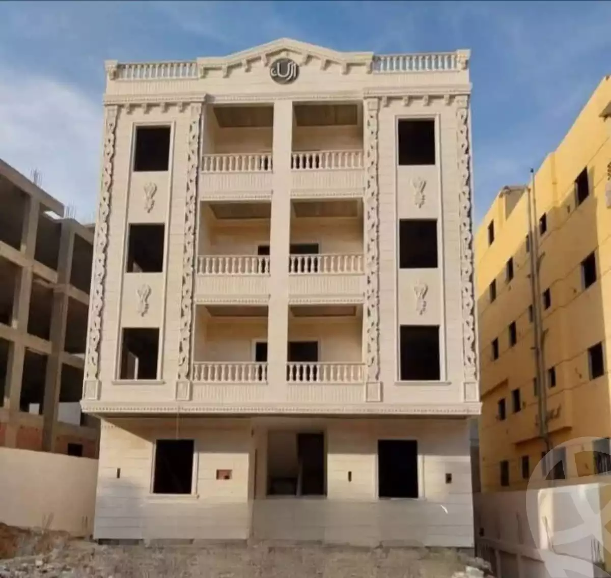 https://aqarmap.com.eg/en/listing/6537888-for-sale-cairo-badr-city-hai-el-ashgar-featured-neighborhood-bait-el-watan