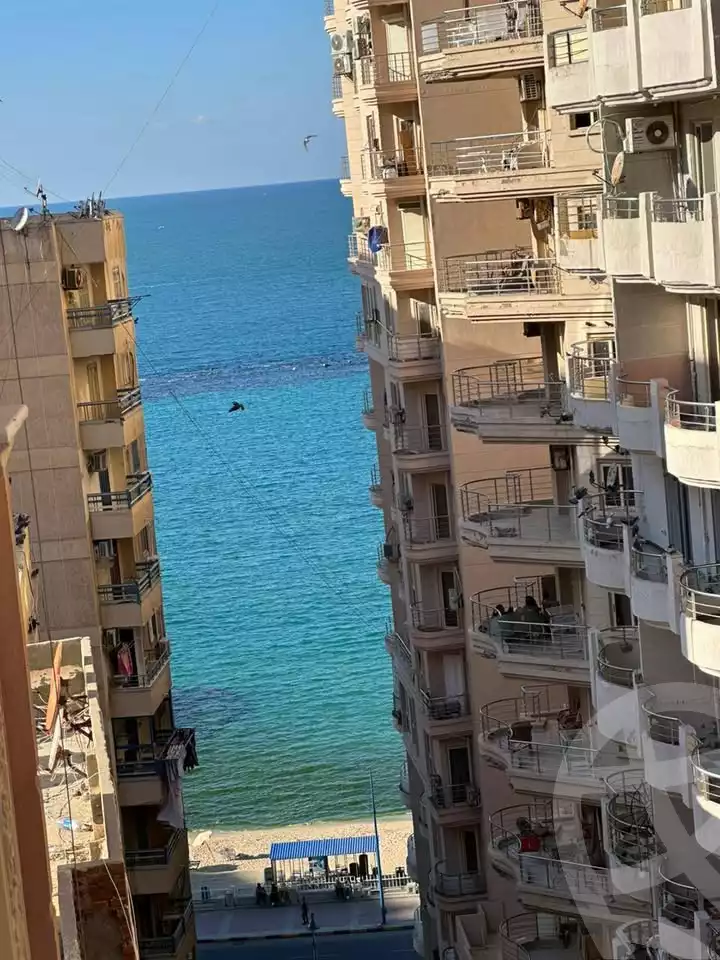 https://aqarmap.com.eg/en/listing/6544033-for-sale-alexandria-el-mandara-alex-el-mandara-bahri-sidi-kamal-st