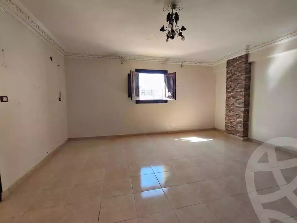 https://aqarmap.com.eg/ar/listing/6544289-for-sale-alexandria-el-asafra-abd-el-haleem-mahmoud-st