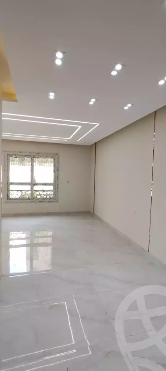https://aqarmap.com.eg/en/listing/6548399-for-sale-cairo-el-sheikh-zayed-city-compounds-el-khamayel