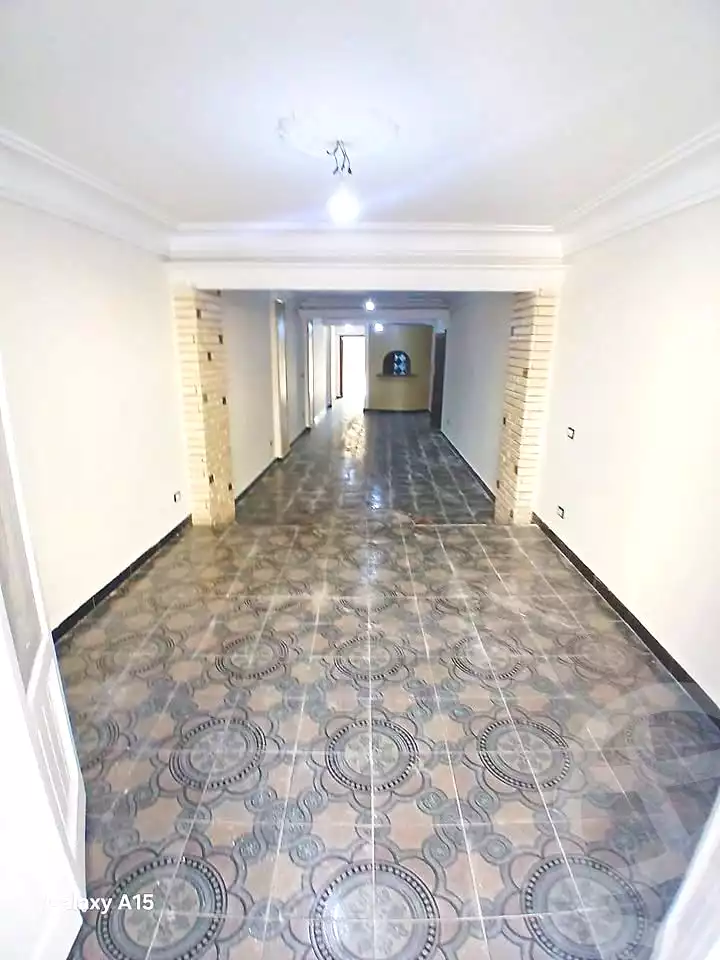 https://aqarmap.com.eg/ar/listing/6548401-for-sale-alexandria-l-jmy-lbytsh-mahmoud-awad-st