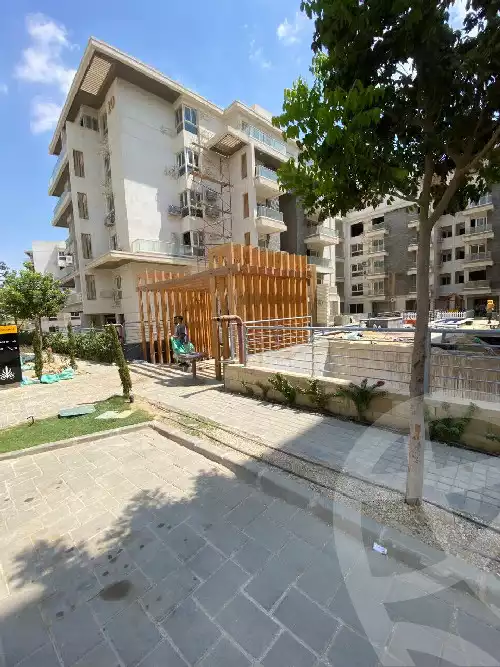 https://aqarmap.com.eg/en/listing/6549621-for-sale-cairo-new-cairo-compounds-mwntn-fyw-y-syty-club-park-mountain-view-icity