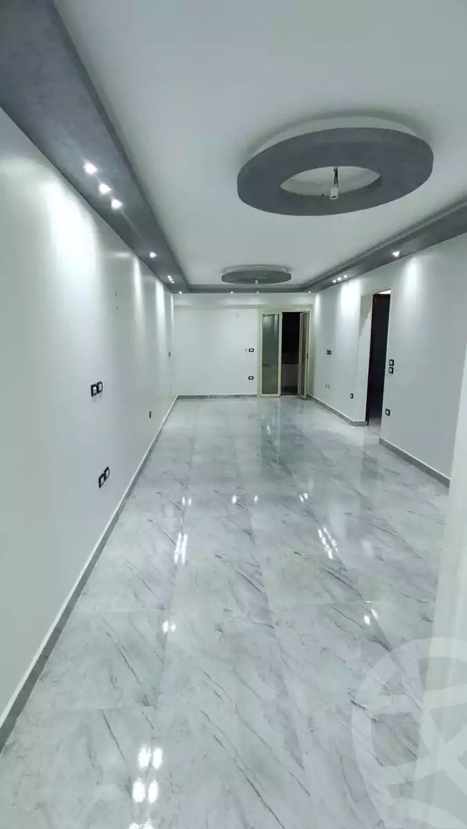https://aqarmap.com.eg/ar/listing/6549997-for-sale-cairo-helwan-helwan-el-sharkeya-el-maraghi-st