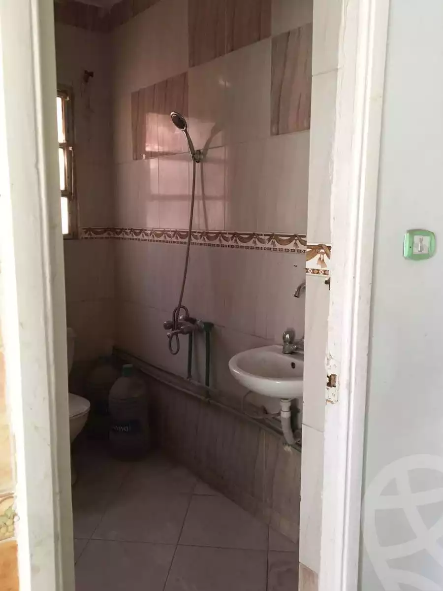 https://aqarmap.com.eg/ar/listing/6550234-for-rent-cairo-helwan-mnshy-yn-hlwn-rael-st