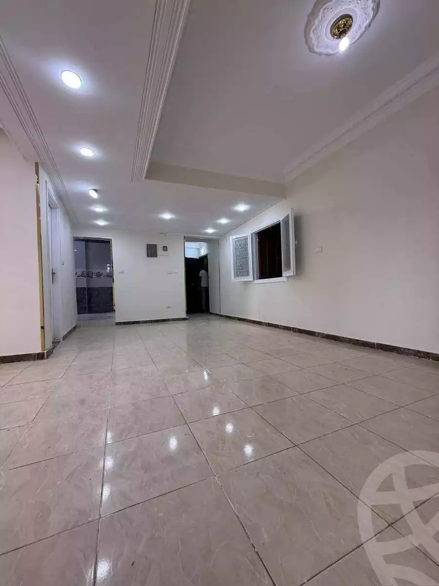 https://aqarmap.com.eg/ar/listing/6550399-for-sale-cairo-helwan-helwan-el-sharkeya-abd-el-rahman-pasha-st