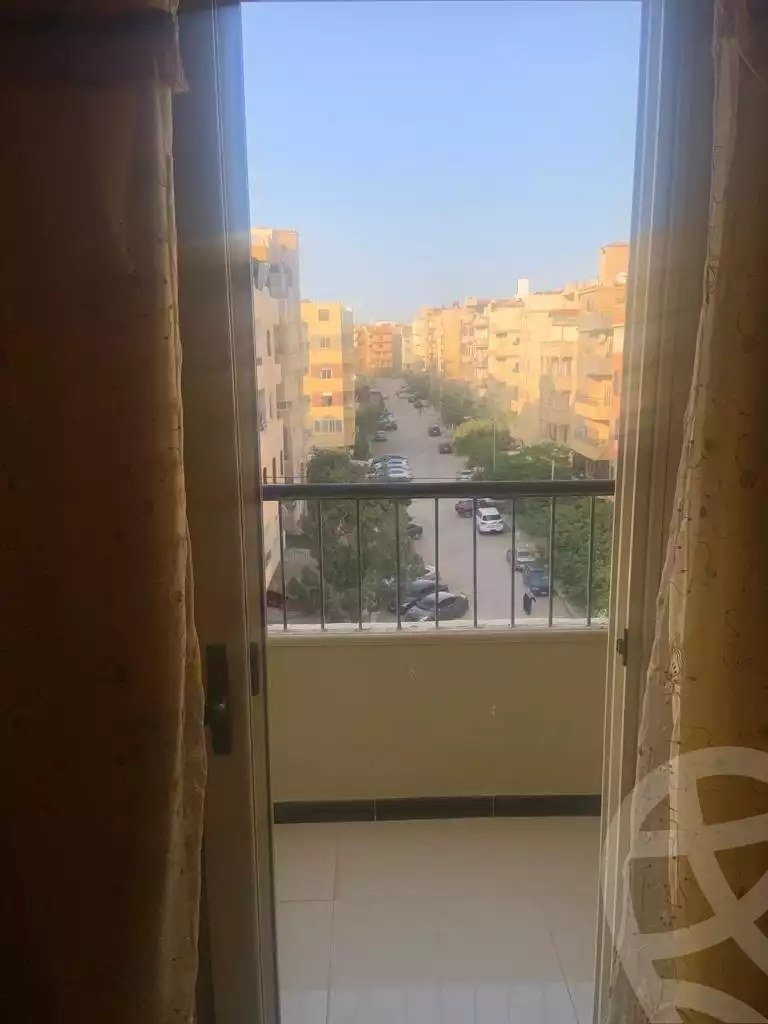 https://aqarmap.com.eg/ar/listing/6550643-for-rent-cairo-6th-of-october-el-ahyaa-neighborhood-3rd-al-hay-al-thalith-st