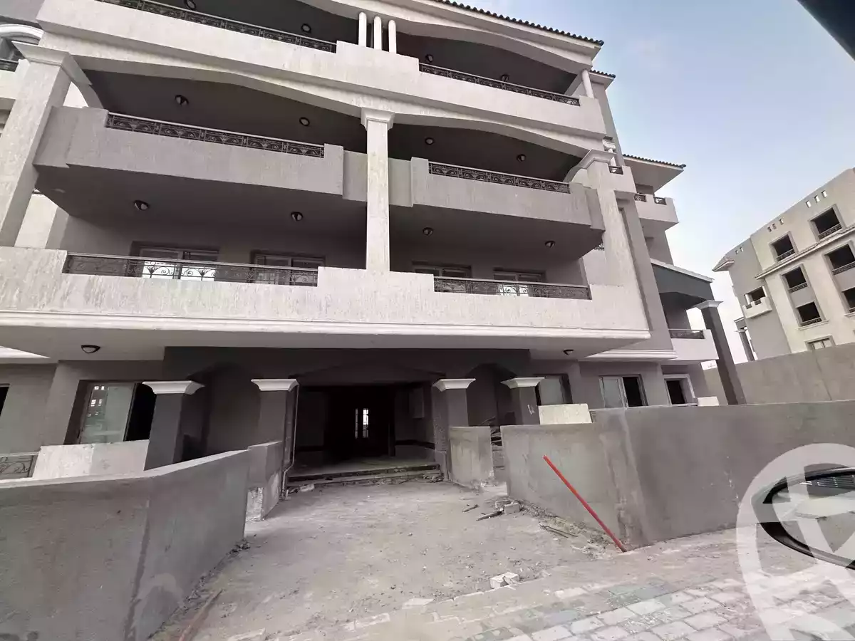 https://aqarmap.com.eg/ar/listing/6553405-for-sale-cairo-el-sheikh-zayed-city-compounds-el-khamayel