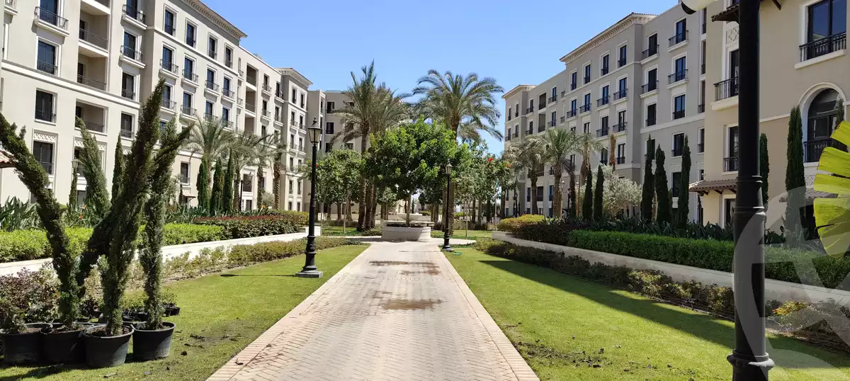 https://aqarmap.com.eg/en/listing/6553666-for-sale-cairo-el-sheikh-zayed-city-compounds-kmbwnd-fyldj-wyst-dr-llttwyr