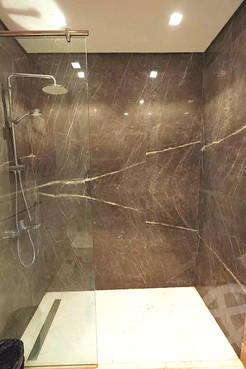 https://aqarmap.com.eg/en/listing/6556455-for-rent-cairo-6th-of-october-compounds-aeon