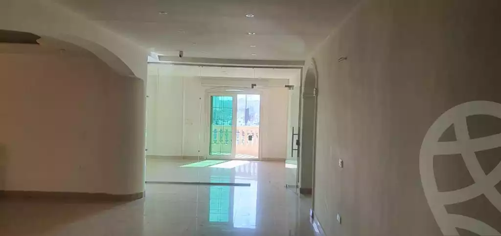 https://aqarmap.com.eg/ar/listing/6556516-for-rent-cairo-new-cairo-ganob-el-akadamiya-south-academy-a-zaid-ebn-haretha-st