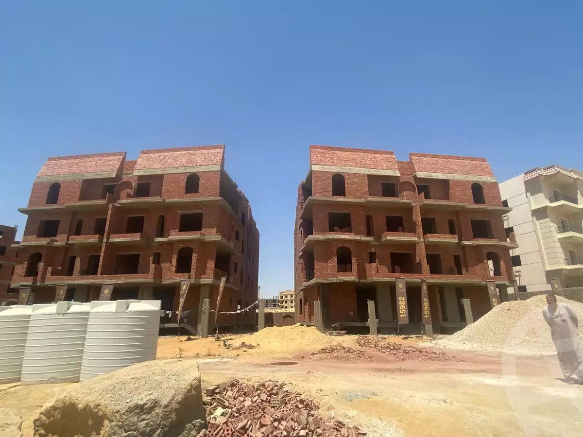 https://aqarmap.com.eg/ar/listing/6556477-for-sale-cairo-new-cairo-bait-el-watan-first-neighborhood