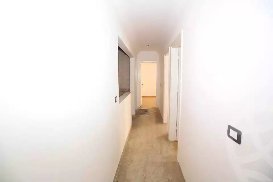 https://aqarmap.com.eg/ar/listing/6562405-for-rent-alexandria-ganaklis